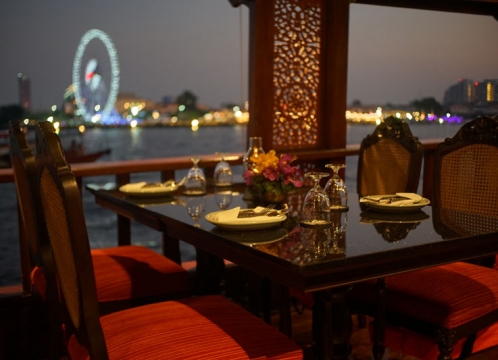 バーンカニタディナークルーズ